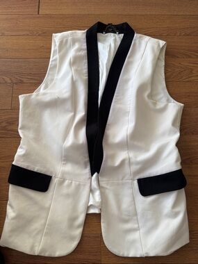 Nicole by Nicole Miller White Sleeveless Blazer with Black Trim